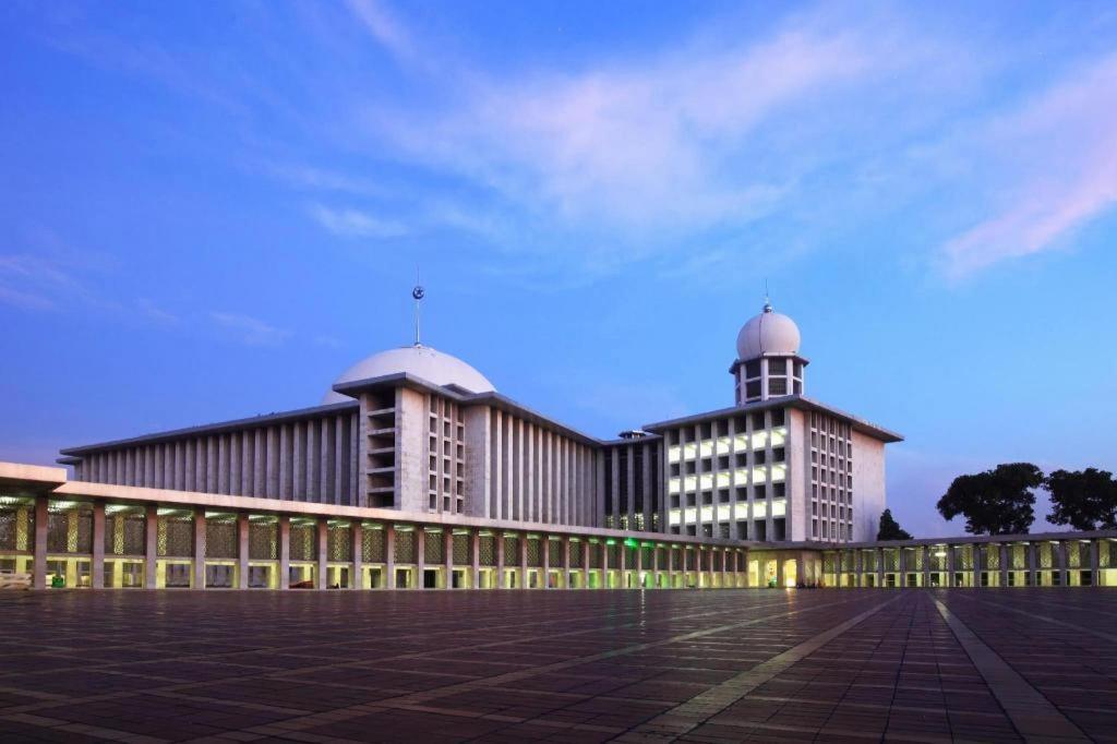 Oriental Residence Pasar Baru Jakarta Bagian luar foto