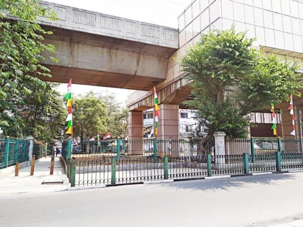 Oriental Residence Pasar Baru Jakarta Bagian luar foto