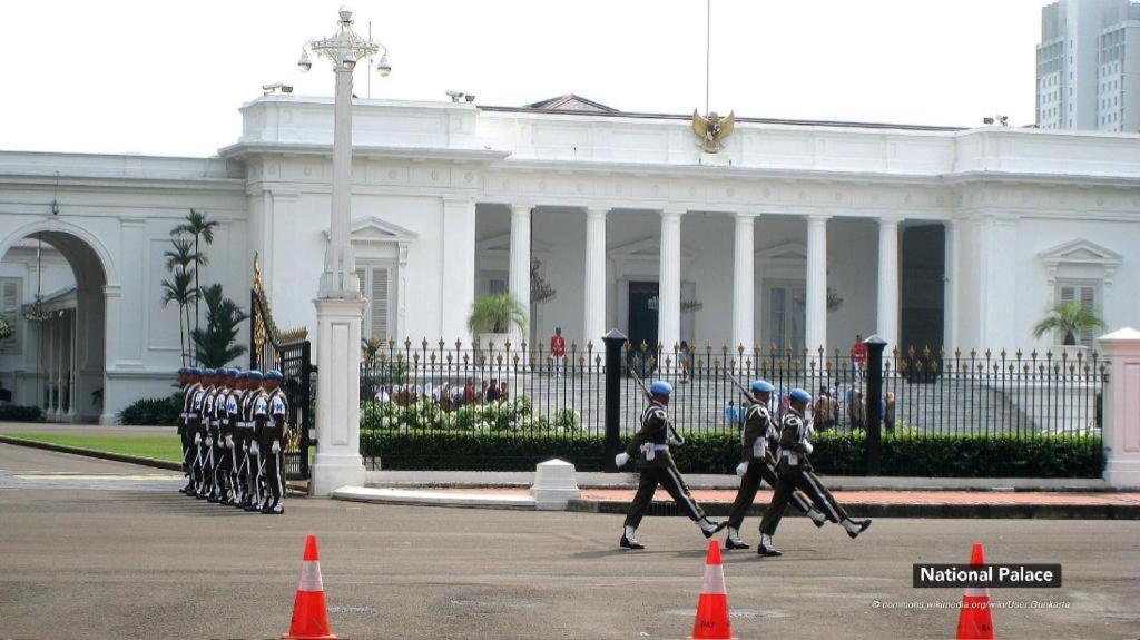 Oriental Residence Pasar Baru Jakarta Bagian luar foto