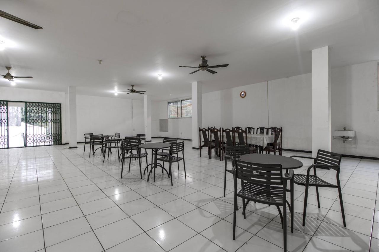 Oriental Residence Pasar Baru Jakarta Bagian luar foto